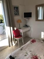 Doppelzimmer mit Balkon und Meerblick