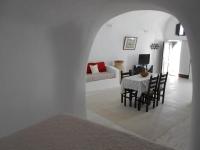 Traditional Cave House with Hot Tub (Canava)