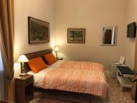 Triple Room with Shared Bathroom