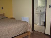 Doppel-/Zweibettzimmer mit eigenem Bad