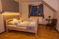 Tweepersoonskamer met 2 Aparte Bedden en Balkon