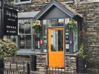 B&B Windermere - Holly Lodge Guest House with FREE off site health club - Bed and Breakfast Windermere