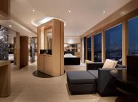 Grand King Suite