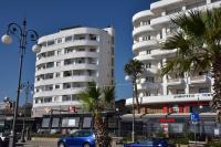 Kolonaki Seaview Apartments - Bed and Breakfast Larnaca