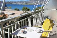 B&B Limín Mesoyaías - Apartment SEA VIEW in front of the beach of Agia Marina - Bed and Breakfast Limín Mesoyaías