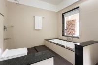 King Room with Mountain View