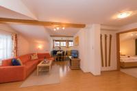 Apartment with Mountain View