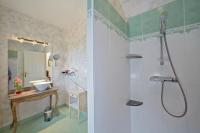 King Suite with Pool View