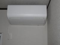 Litera en habitación compartida para mujeres con baño compartido