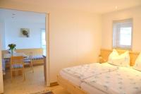 Apartment mit Balkon