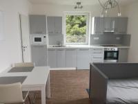 Comfortable house for relax and sports - B&B Hněvkovice