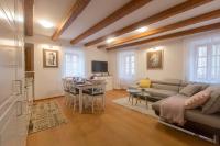 Apartment mit Terrasse und Meerblick