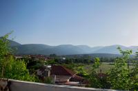 One-Bedroom Apartment with Mountain View (2nd floor)