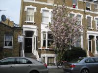 B&B Londen - Olympia W14 Two-Bedroom Apartment - Bed and Breakfast Londen