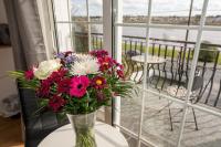 Tweepersoonskamer met Balkon en Uitzicht op Zee