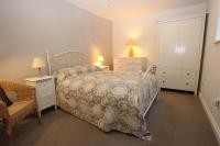 Binswood Garden Apartment - B&B