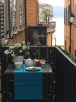 Apartment mit Balkon