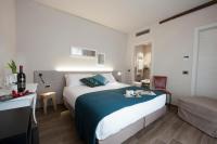 Double or Twin Room with Private Bathroom