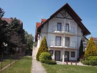 Anita Apartmanház - B&B