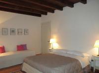 Camera Matrimoniale/Doppia con Letti Singoli con Bagno Privato