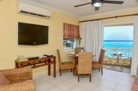 One Bedroom Top Floor Suite with Private Rooftop Patio and Seaview