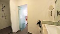 Apartamento con balcón