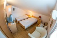 Twin Room with Private External Bathroom