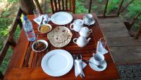 Akash Treehouse - Bed and Breakfast