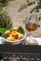 B&B Stanthorpe - Whiskey Gully Wines - Bed and Breakfast Stanthorpe