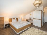 Chambre Double avec Balcon (3 Adultes)