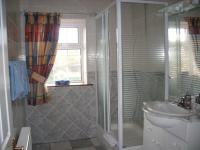 Dreibettzimmer mit eigenem Bad