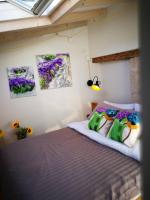 B&B Cherso - cres art studio kuning apartment - Bed and Breakfast Cherso