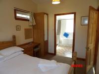 One-Bedroom Cabin