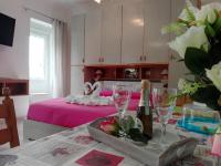 Apartment mit Terrasse