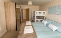 Beachside Apartment, 2 Pilots Point - B&B