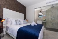 Two-Bedroom Apartment with Patio and Sea View