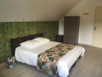 Chambre familiale, salle de bain privée externe