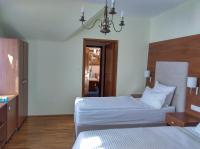 Comfort Triple Room with Balcony and Lake View