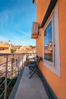 Apartments Lara with more affordable parking - Bed and Breakfast Piran