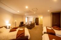 Deluxe Room 401