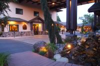 B&B Grants Pass - Redwood Hyperion Suites - Bed and Breakfast Grants Pass