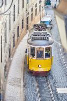 Modern Apartment Calçada São Francisco II - B&B Lisbon