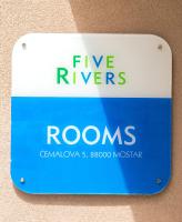 Five Rivers Rooms - B&B