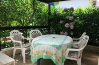 Appartamento con 1 Camera da Letto, Terrazza e Vista Mare