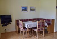 Appartamento con 2 Camere da Letto e Vista Lago