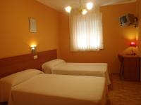 Chambre Lits Jumeaux avec Salle de Bains