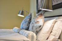 Tweepersoonskamer met 2 Aparte Bedden en Eigen Badkamer