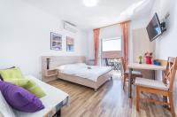 One-Bedroom Apartment with Balcony and Sea View Modern