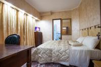 Deluxe Double or Twin Room with Balcony