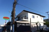 Karpouzi Seaview Apartments - Chambres d'hôtes Políkhronon